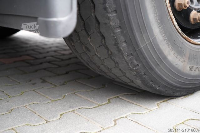 Полуприцеп с рабочей платформой  TRAILIS