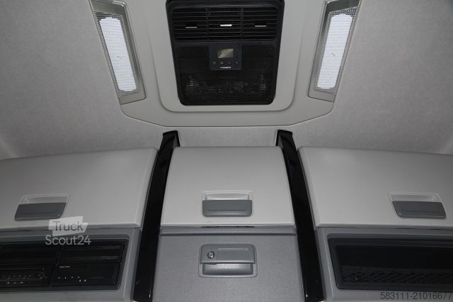 Tracteur routier standard RENAULT T 520 / RETARDER / I-PARK COOL /  HIGH CAB / 11.