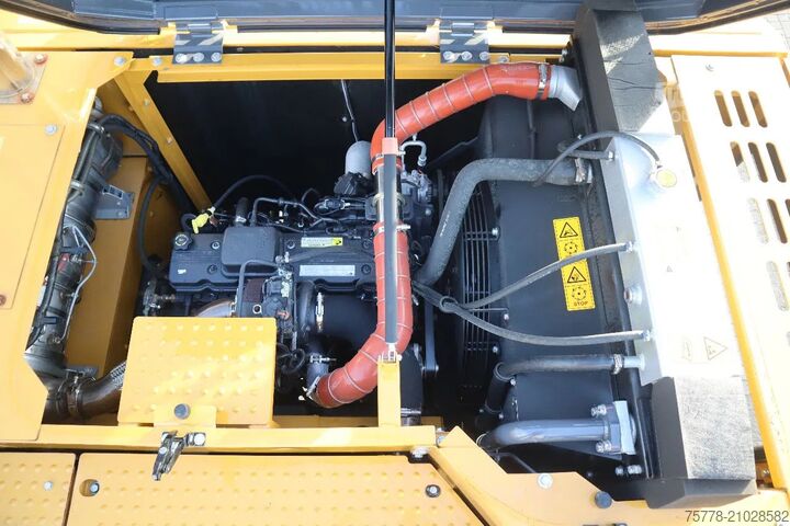  XCMG XE300E | CE | CUMMINS STAGE V | HAMMER / SHEAR