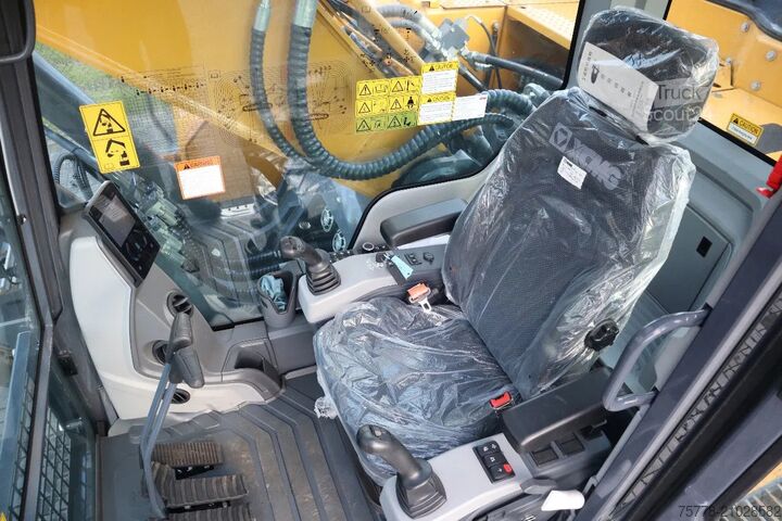  XCMG XE300E | CE | CUMMINS STAGE V | HAMMER / SHEAR