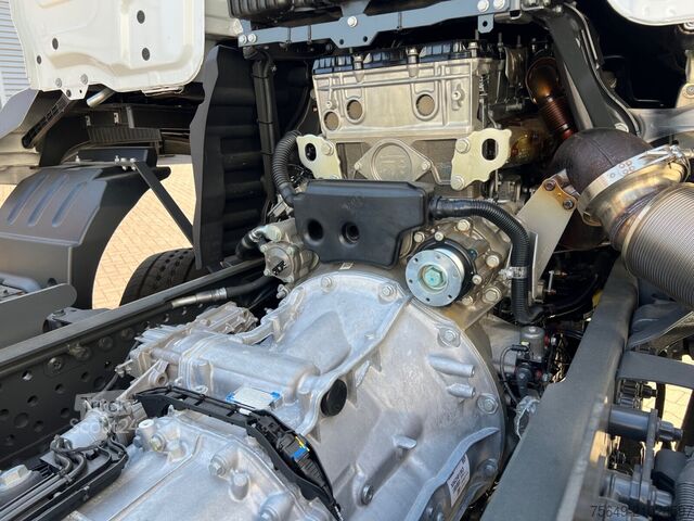 Camion-benne tricar Mercedes-Benz Arocs 3240 8x4 Arocs 3240 8x4, Meiller 3-Seiten Kipper, ca. 14m³