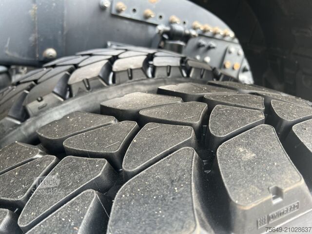 Camion à usage spécial  FH16 750 8x4 FH16 750 8x4, Retarder, Globetrotter, Vorlauflift/-lenk, Schwerlast 180T