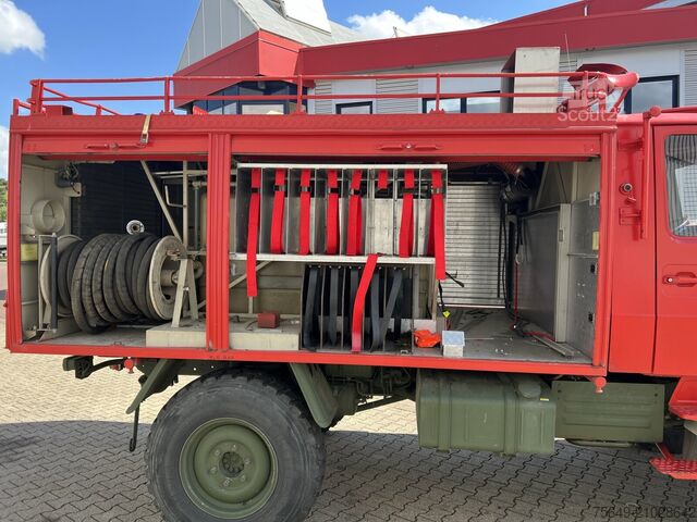 Camion de pompiers Unimog U 1300 L 435/11 4x4 U 1300 L 435/11 4x4, Bundeswehr-Feuerwehr