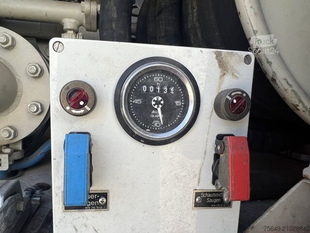 Camion de pompiers Unimog U 1300 L 435/11 4x4 U 1300 L 435/11 4x4, Bundeswehr-Feuerwehr