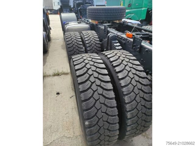 Camion benne à bras amovible Iveco-Magirus T-WAY 450 8x4 T-WAY 450 8x4