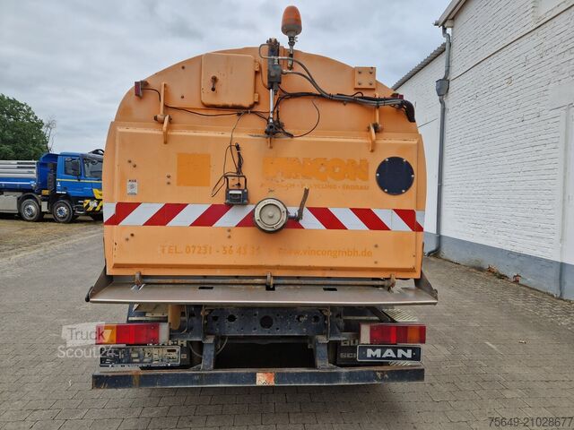 Speciale doeleinden vrachtwagen MAN TGL 12.180 TGL 12.180 , Bucher Kehrmaschine CF 50