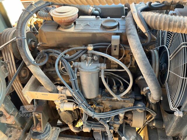 Speciale doeleinden vrachtwagen MAN TGL 12.180 TGL 12.180 , Bucher Kehrmaschine CF 50