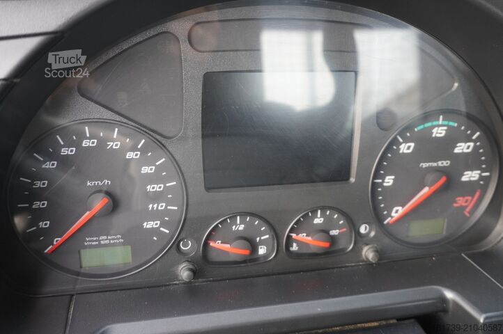 Camions plateau Iveco Stralis X-Way 310 4x2 E6 / Fassi F155