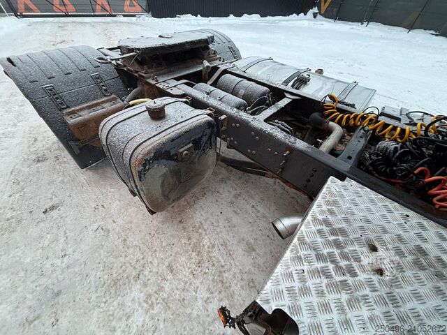 Стандартный трактор Scania R 420 4x2 HYDRAULICS