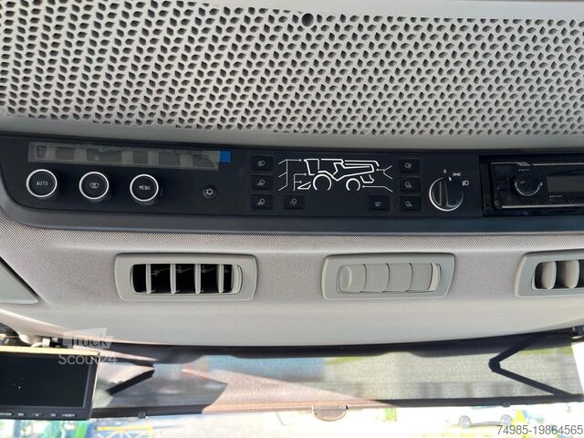 Mähdrescher CLAAS Lexion 8600 TT