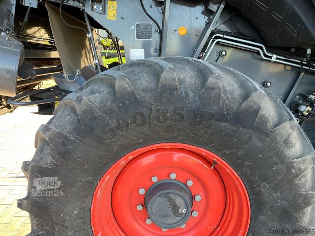 Mähdrescher CLAAS Lexion 8600 TT