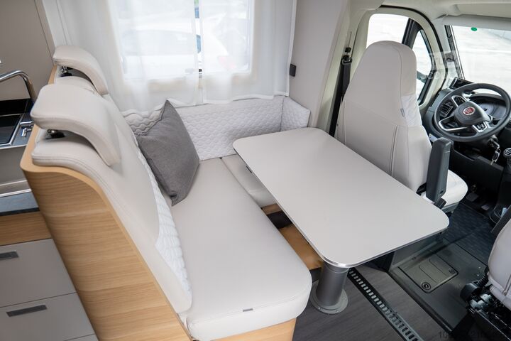 ADRIA CORAL XL 660 SL - 60Y Capucine, Kilométrage zéro ADRIA CORAL XL 660 SL - 60Y