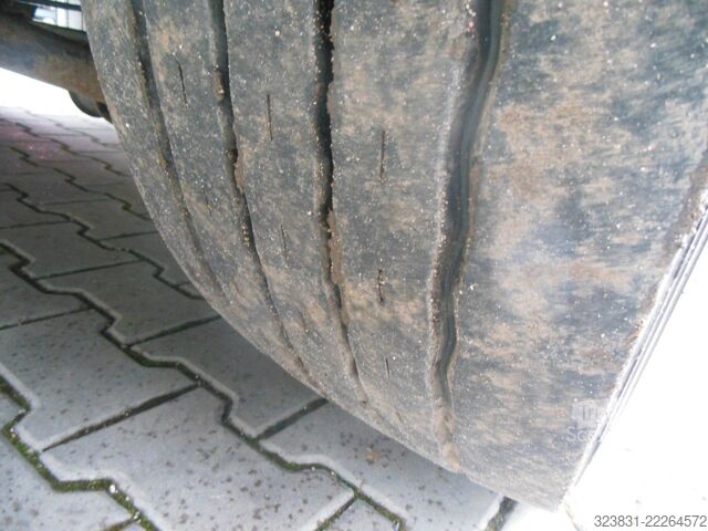 Nákladné auto s plochou korbou a plachtou IVECO EUROCARGO 180E32, PRITSCHE 9,3M - 23 PALETTEN!!!