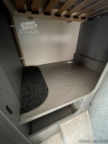 Кемпер с алковен ETRUSCO A 6.9 SB *NEU**Dümo-Edition**5. Sitzplatz*