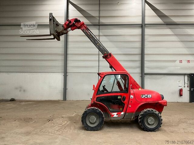 Teleskoplastare JCB 520-40