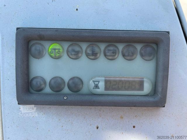 Carretilla elevadora de pasillo estrecho PALFINGER FB= 151 nden 2008 Hubhöhe 2,10 m