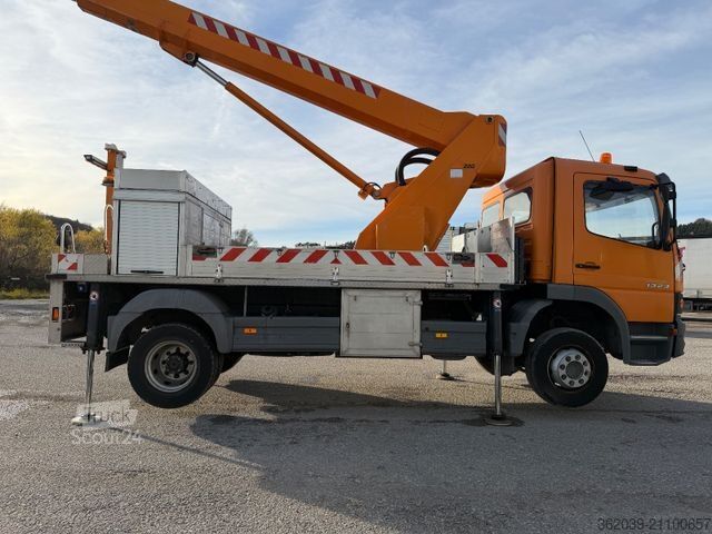 Lastbilsmonterad arbetsplattform MERCEDES-BENZ 1323 HUBSTEIGER 22 M TOP ZUSTAND