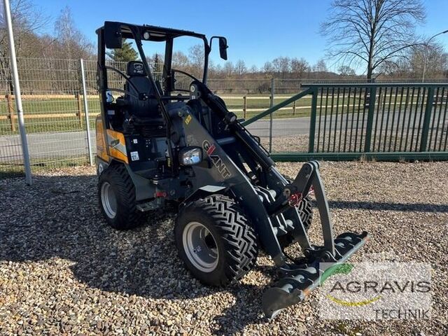 Yard loader Giant G2300 HD