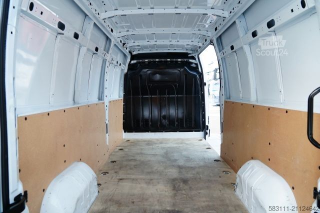 Ψυγειοφόρο βαν RENAULT MASTER / BLASZAK / FURGON / 2023