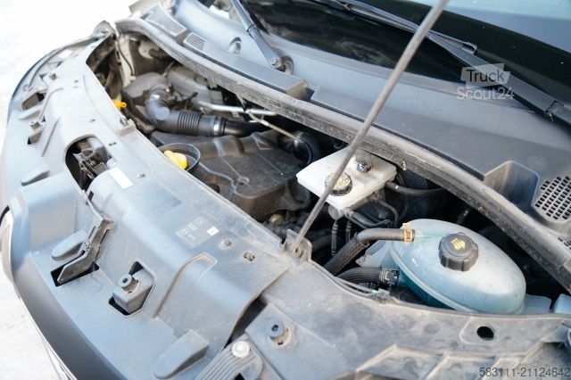 Ψυγειοφόρο βαν RENAULT MASTER / BLASZAK / FURGON / 2023