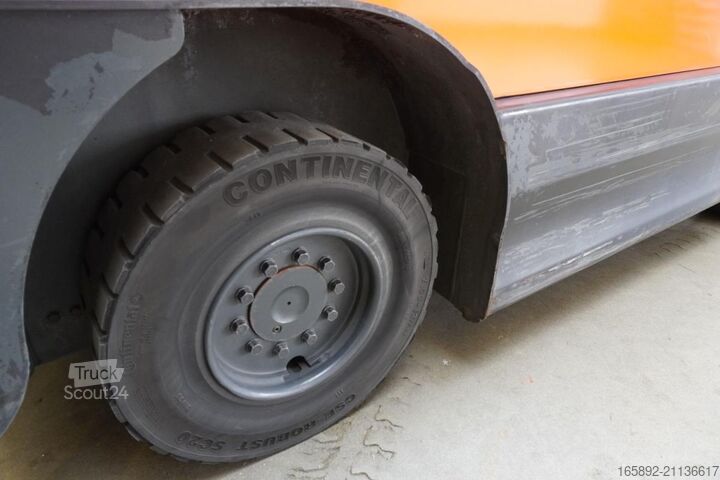 περονοφόρο ανυψωτικό Linde P 250 127-05