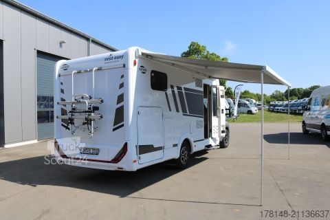 Ημιενσωματωμένο αυτοκινούμενο τροχόσπιτο Carado T 447