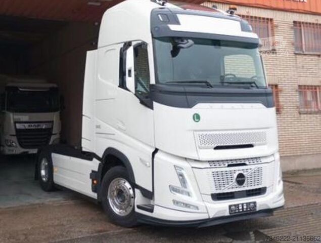 Standard tractor unit Volvo FH 500 Aero XL
