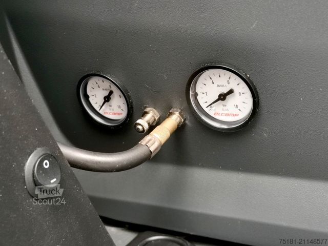 Transportador con plataforma y toldo PEUGEOT Boxer 2.0HDI/120kw PRITSCHE 10PAL/ LUFT/ KLIMA