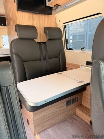 Wohnmobil LKW Hymer Grand Canyon S Crossover Mercedes