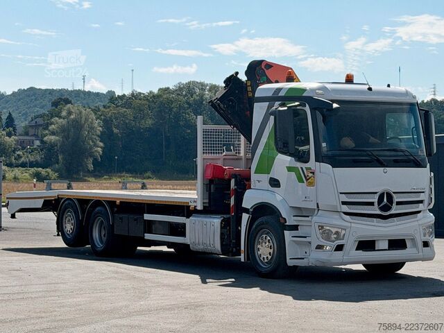 Кран, змонтований на вантажівці MERCEDES-BENZ ANTOS 2543 * PK 33002 - EH C + FUNK / TOPZUSTAND