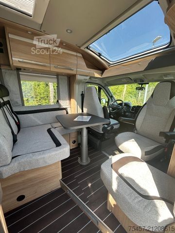 Semi-integrated camper KNAUS Sky TI 650 MEG  Platinum Selection  Dachklima