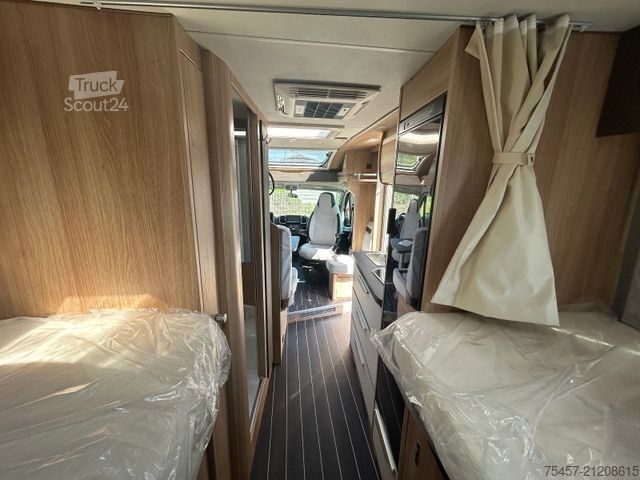 Semi-integrated camper KNAUS Sky TI 650 MEG  Platinum Selection  Dachklima