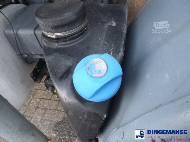 Kranbil Iveco AD260T33 6X4 RHD tipper + HMF crane