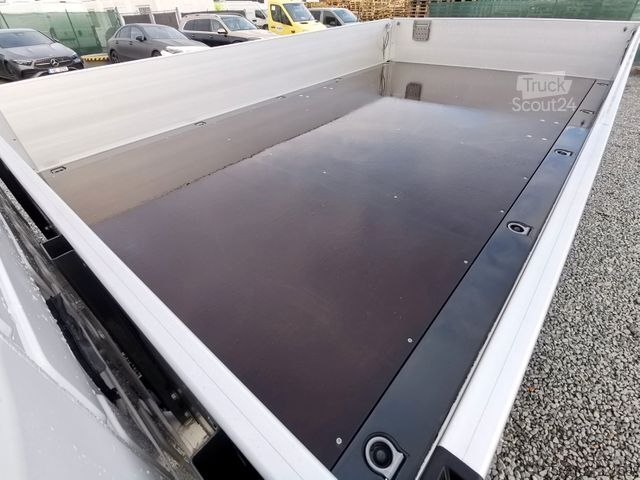 Furgonetka pick-up VOLKSWAGEN Crafter 2.0TDI/130KW PRITSCHE/ 7 SITZE/ GARANTIE