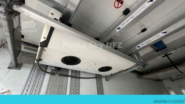 Chladírenský vůz SCANIA G370 Carrier Supra 1250 lift lenkachse