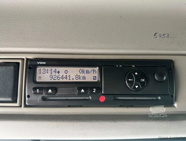 Standard tractor unit VOLVO FH 440 GLOBETROTTER XL 2x TANK DUTCH TRUCK