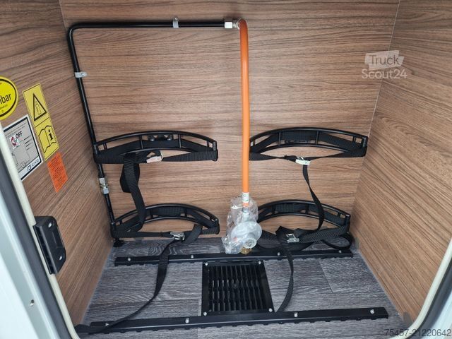 Puoliksi integroitu matkailuauto KNAUS VAN TI 650 MEG VANSATION