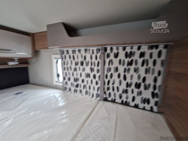 Puoliksi integroitu matkailuauto KNAUS VAN TI 650 MEG VANSATION