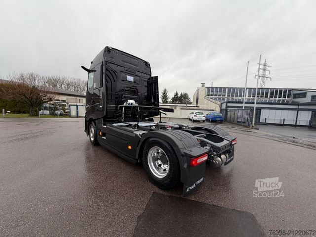 Standard tractor unit RENAULT RENAULT T 520 4x2 SATTELZUGMASCHINE SCHWARZ