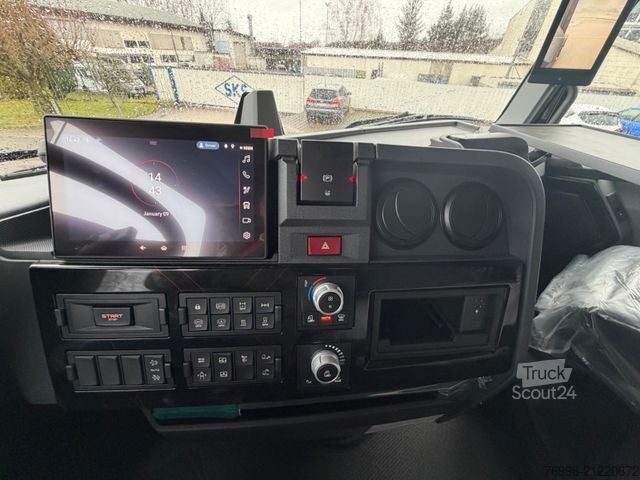 Standard tractor unit RENAULT RENAULT T 520 4x2 SATTELZUGMASCHINE SCHWARZ