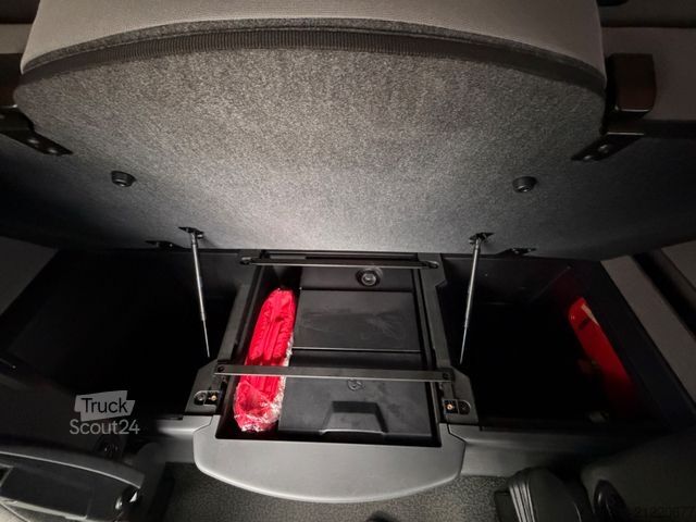 Standard tractor unit RENAULT RENAULT T 480 TC 4x2 SZM