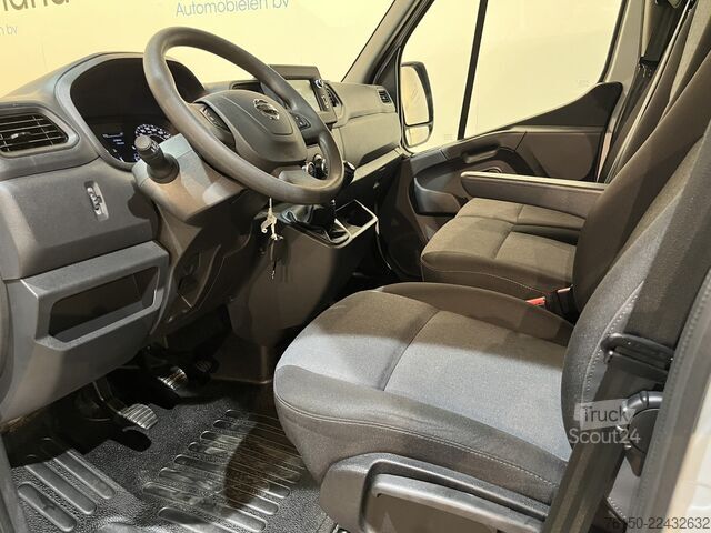 Furgão plataforma cabina dupla Nissan INTERSTAR L3 145 PK / Open Laadbak / Dubbel Cab...