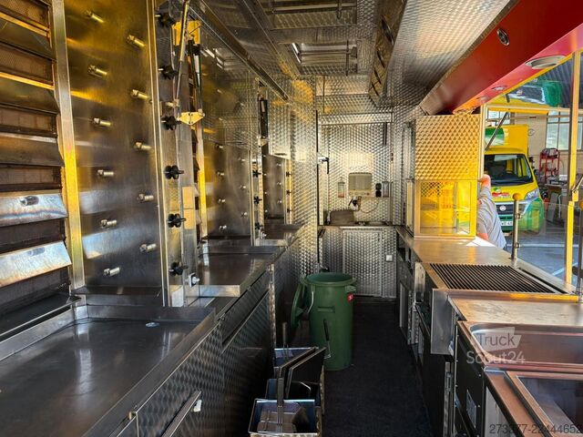 Sonderausbau-Transporter FIAT Hähnchengrill / Foodtruck