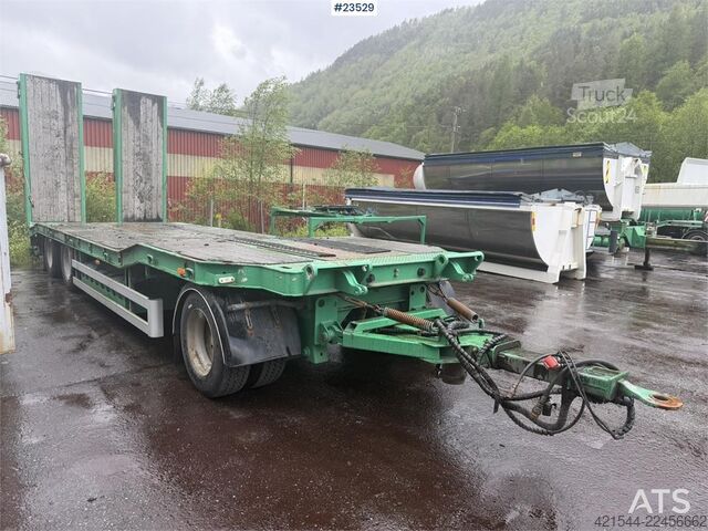 Carregador baixo Istrail 3 akslet machine trailer with hydraulic ramps