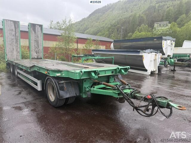 Carregador baixo Istrail 3 akslet machine trailer with hydraulic ramps