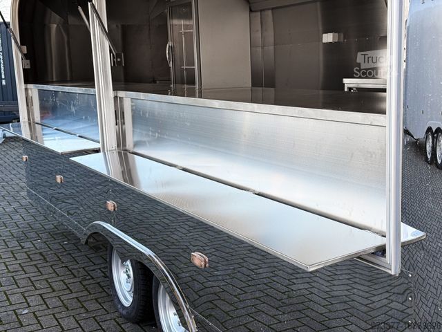 Remorque de vente ESSELMANN Delistar Foodtruck 6000 ähn. Airstream