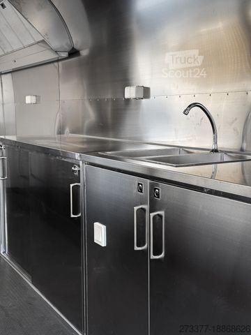 Remorque de vente ESSELMANN Delistar Foodtruck 6000 ähn. Airstream