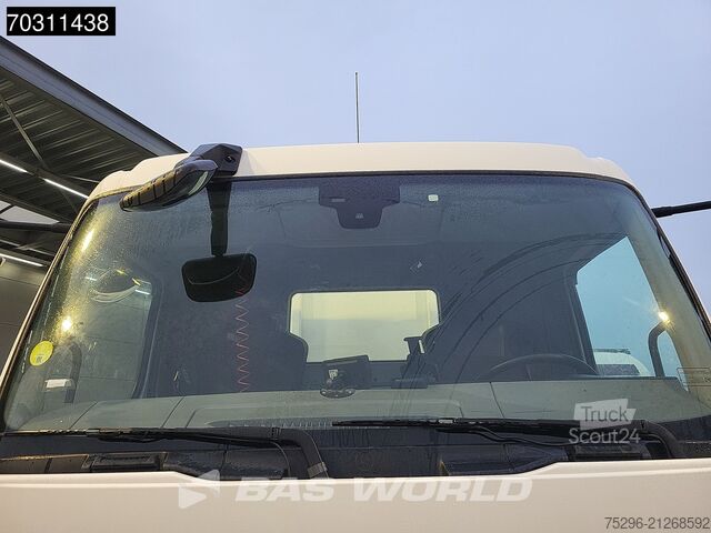 Lastplattform Renault D 210 4X2 14tonner 755cm open floor Automatic A...