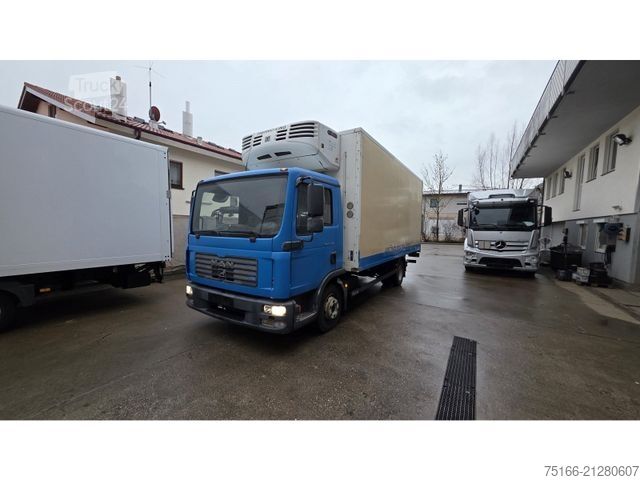 Camion frigorifique MAN 12.210 BL Kühlkoffer 6m LBW 1,5TO.*TK T Spectrum