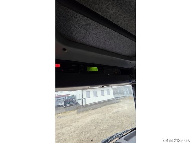 Camion frigorifique MAN 12.210 BL Kühlkoffer 6m LBW 1,5TO.*TK T Spectrum